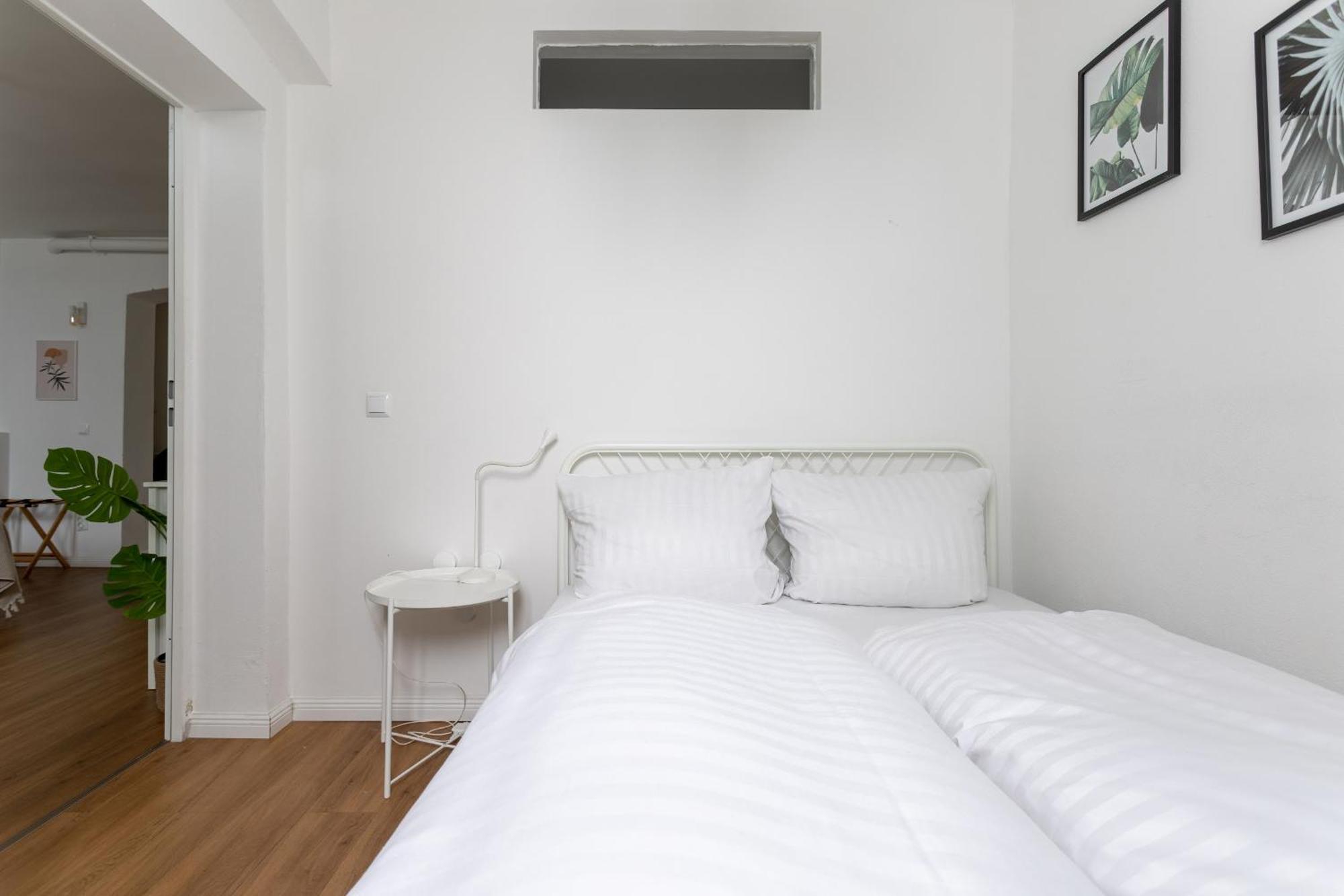 Apartment Global Living - Design I I Beamer I Kitchen I Terrace I *